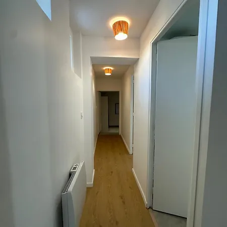 3 Pieces Apartment *